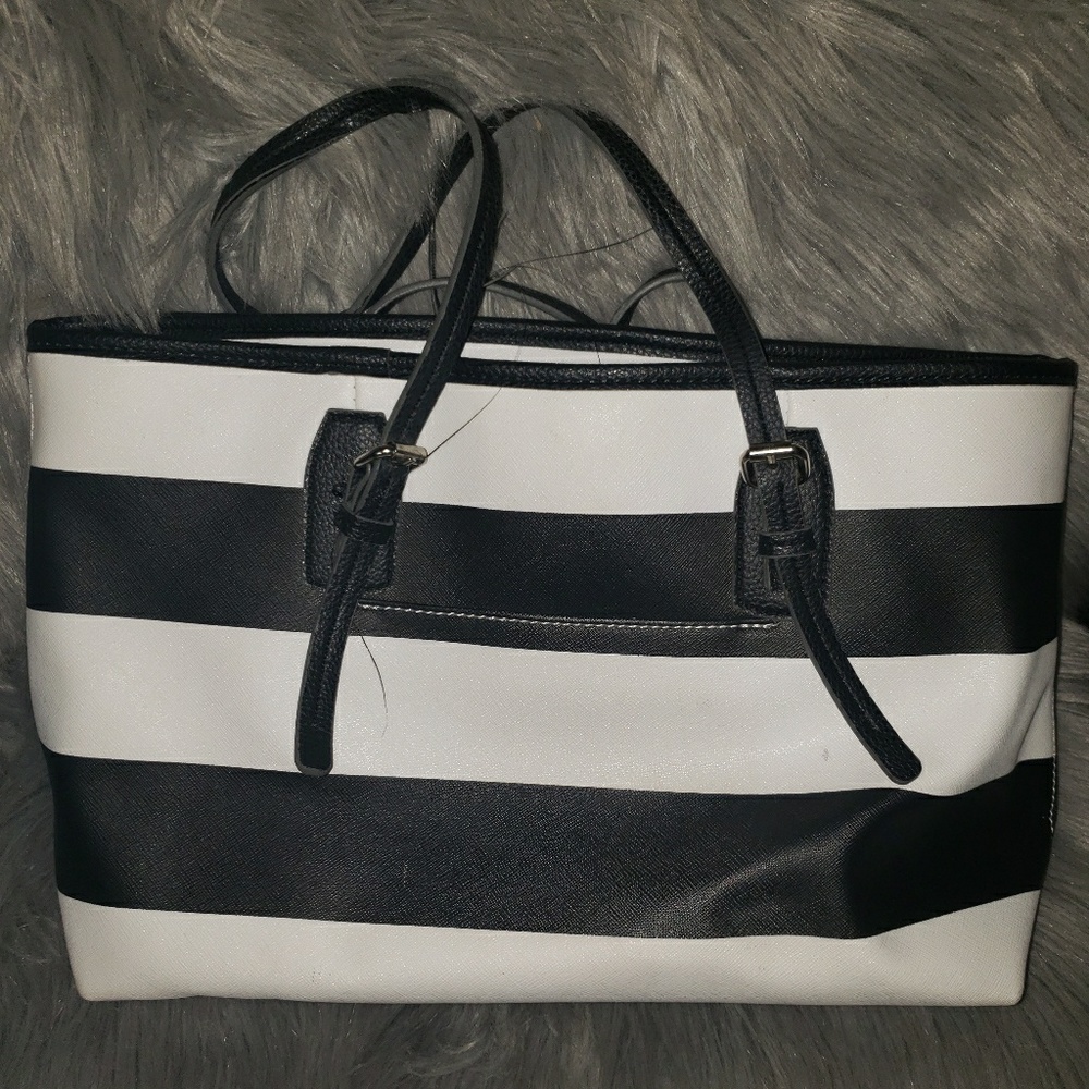 Dana Buchman purse - Picture 2 of 4